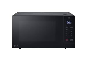 Micro Ondas LG NeoChef 30L Limpa Fácil MS3033DSA 220V Preto
